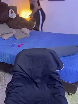 GigiiStone online show from 02.11.25