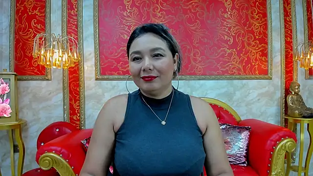 Myhottie Milf online show from 12.27.24