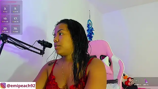 Snapshot of samanthaabloom chatting on 10.03.25 samanthaabloom online show from 10.03.25