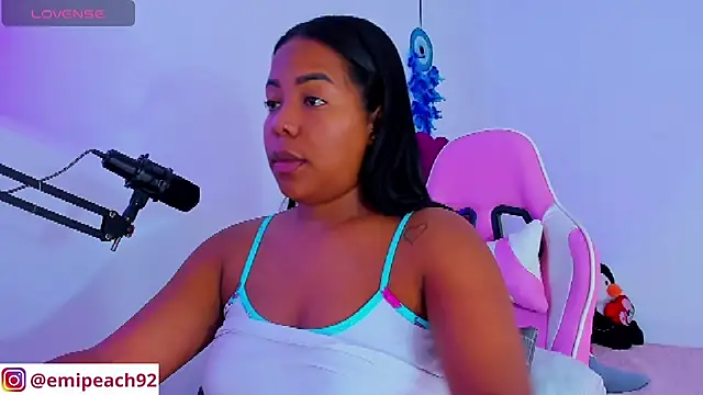 Snapshot of samanthaabloom chatting on 10.15.25 samanthaabloom online show from 10.15.25