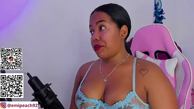Snapshot of samanthaabloom chatting on 06.11.26 samanthaabloom online show from 06.11.26