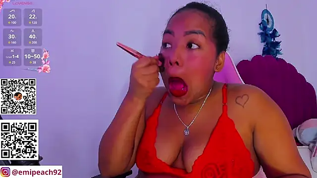 Snapshot of samanthaabloom chatting on 07.15.26 samanthaabloom online show from 07.15.26