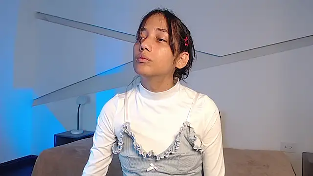 hot little bunny online show from 01.06.26