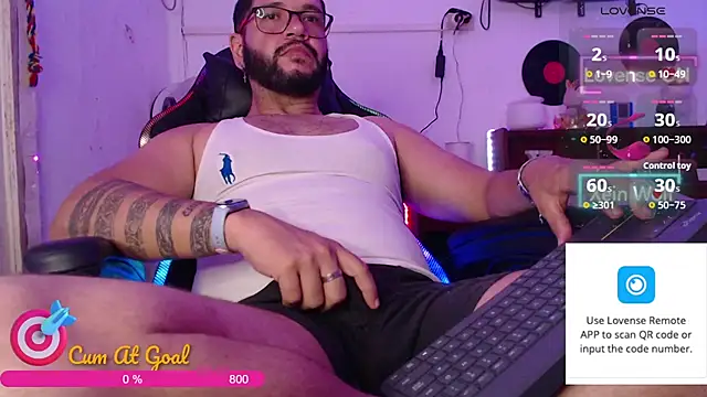 Snapshot of Xein_WoIf chatting on 07.18.26 Xein WoIf online show from 07.18.26