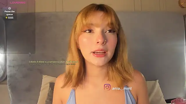 Snapshot of Ania_jones chatting on 03.15.25 Ania jones online show from 03.15.25