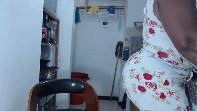 LiraRusso online show from 10.05.25