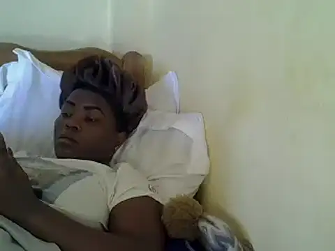 Snapshot of sweet-frida22 chatting on 02.07.25 sweet-frida22 online show from 02.07.25