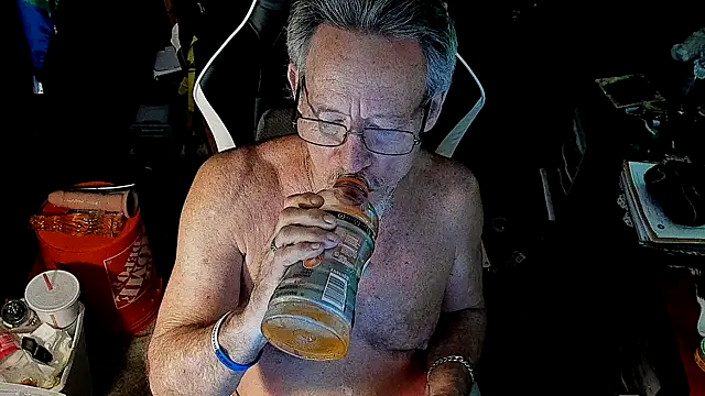 Daddysthick online show from 11.10.25