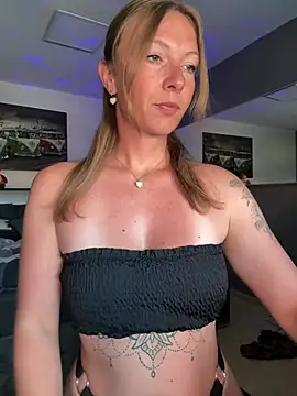 BunnyDiamond1 online show from 06.26.26