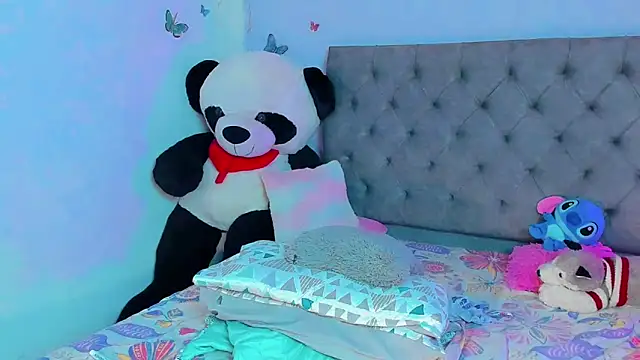 mabellfox online show from 02.25.25