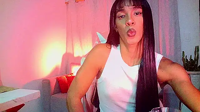 Snapshot of carmen14 chatting on 05.25.26 carmen14 online show from 05.25.26