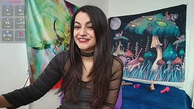 LovelyAzucena online show from 01.14.26