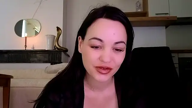 Lilie romeo online show from 12.03.24