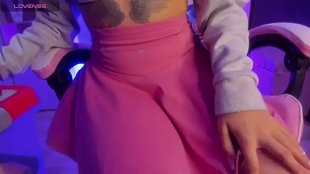 TiffanyBela online show from 01.31.25