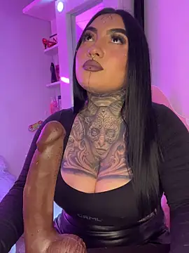 CloeeBeckam online show from 11.11.25