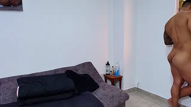 Snapshot of BrayaanFit chatting on 03.12.26 BrayaanFit online show from 03.12.26