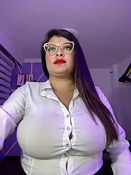 MiiaaJoness online show from 12.04.24