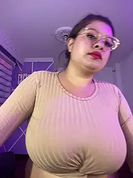 MiiaaJoness online show from 01.18.25