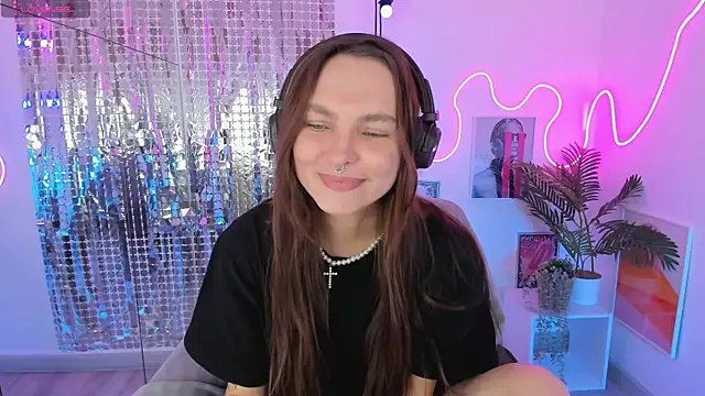 Snapshot of ChloeSunny chatting on 07.26.26 ChloeSunny online show from 07.26.26