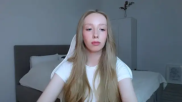 Luna insniity online show from 10.24.25