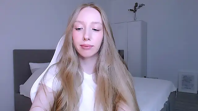 Luna insniity online show from 11.21.25