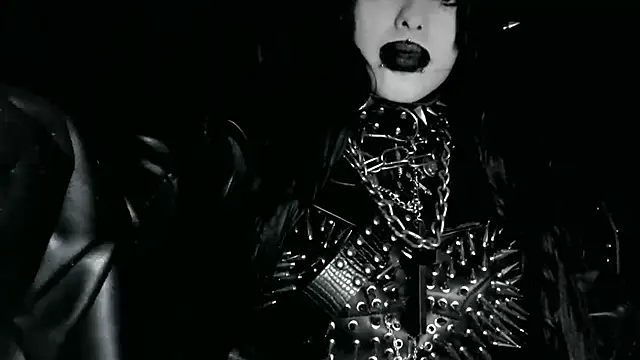 Snapshot of XXIOUX chatting on 07.03.26 XXIOUX online show from 07.03.26