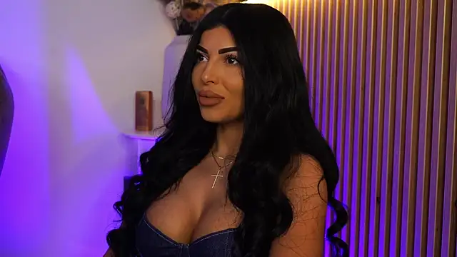 KimyBroox online show from 03.11.25