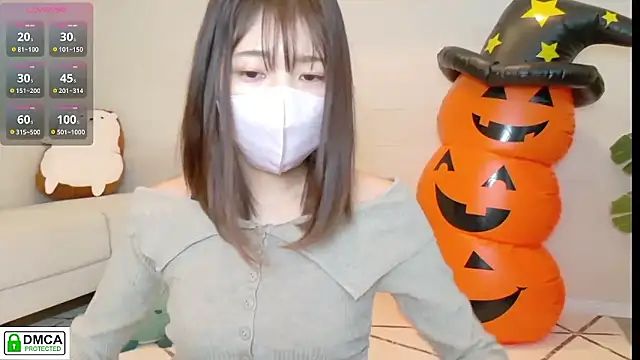 SUZU  online show from 10.25.25