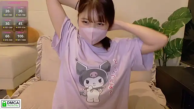Snapshot of SUZU_ chatting on 06.04.26 SUZU online show from 06.04.26