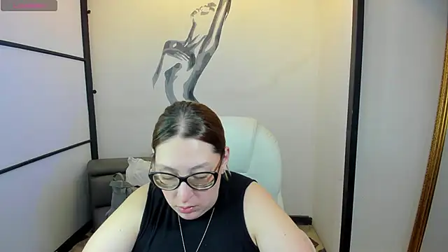 Snapshot of NiickyJones chatting on 02.23.25 NiickyJones online show from 02.23.25