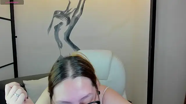 Snapshot of NiickyJones chatting on 03.01.25 NiickyJones online show from 03.01.25