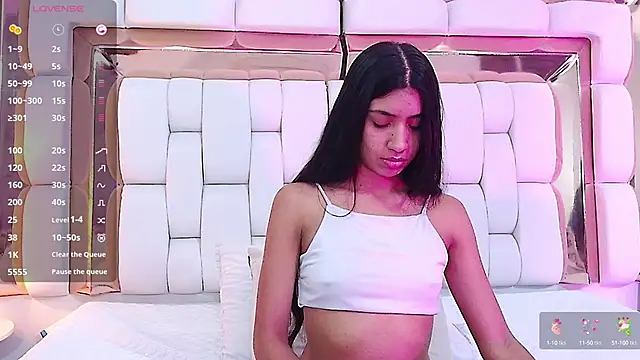 littlee emilyy  online show from 02.27.25