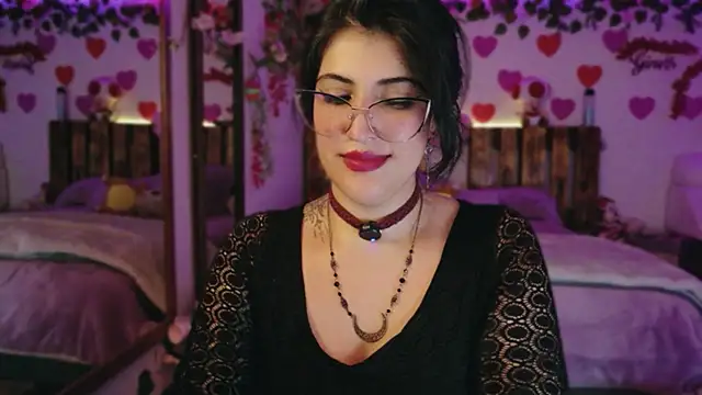 Snapshot of azahar__ziiz chatting on 06.11.26 azahar ziiz online show from 06.11.26