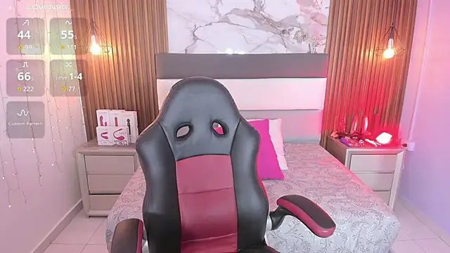 megancero online show from 10.03.25