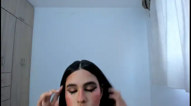 Snapshot of Hana_Zurah chatting on 02.17.25 Hana Zurah online show from 02.17.25