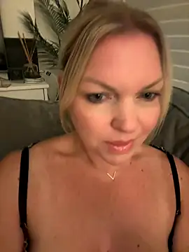 sedymilf online show from 10.31.25