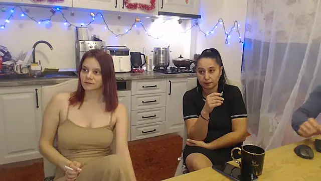 Snapshot of Tasty_Shape chatting on 01.27.25 Tasty Shape online show from 01.27.25