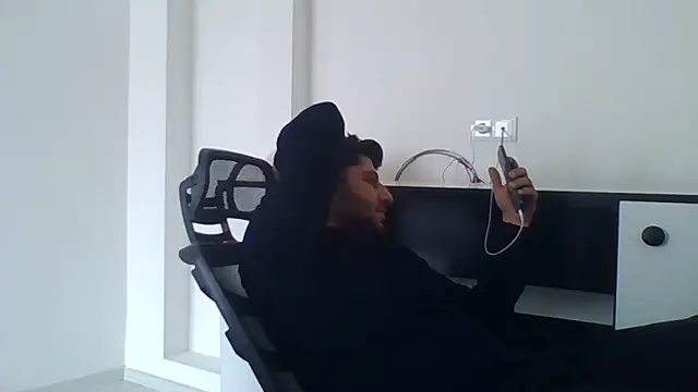 Snapshot of erkekkkadam chatting on 01.15.25 erkekkkadam online show from 01.15.25