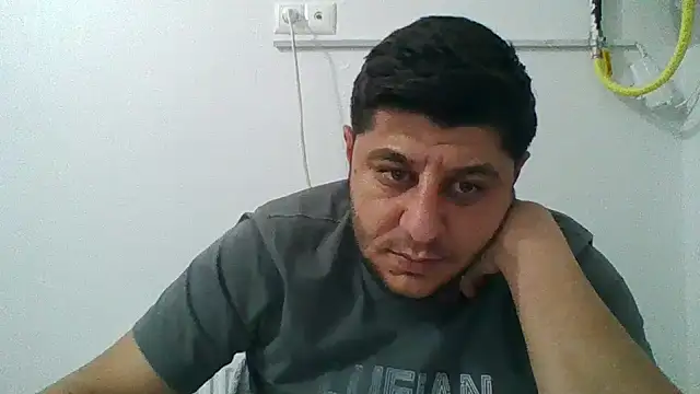 Snapshot of erkekkkadam chatting on 03.18.25 erkekkkadam online show from 03.18.25