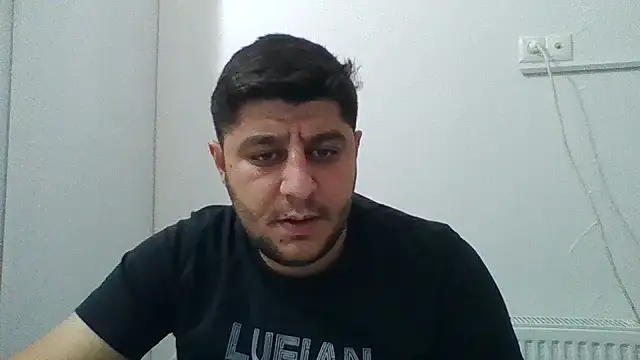 Snapshot of erkekkkadam chatting on 12.14.25 erkekkkadam online show from 12.14.25