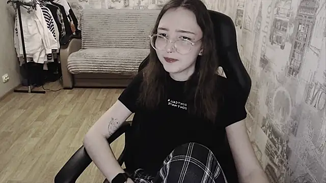 AmeliaKamishiro online show from 01.04.25