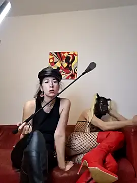 Snapshot of GoddessNat chatting on 12.09.24 GoddessNat online show from 12.09.24