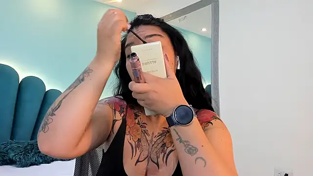 Snapshot of sharlott18 chatting on 02.10.26 sharlott18 online show from 02.10.26