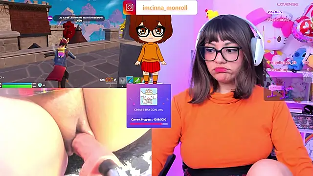 Snapshot of cinna_monroll chatting on 10.12.25 cinna monroll online show from 10.12.25