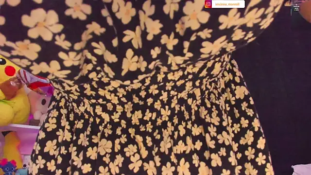 Snapshot of cinna_monroll chatting on 06.21.26 cinna monroll online show from 06.21.26