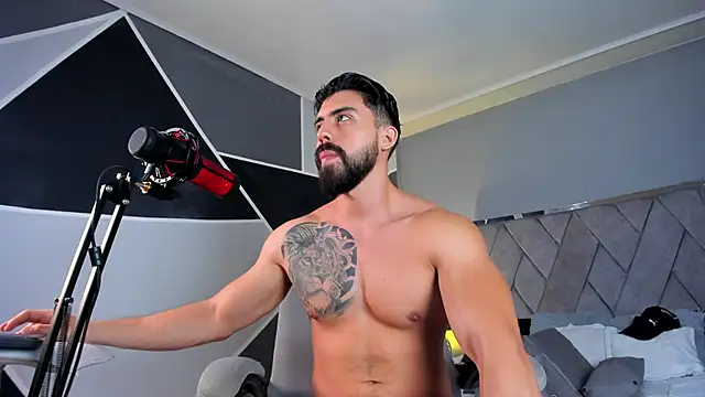 Snapshot of Markbrown chatting on 03.11.25 Markbrown online show from 03.11.25