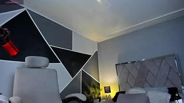 Snapshot of Markbrown chatting on 03.14.25 Markbrown online show from 03.14.25