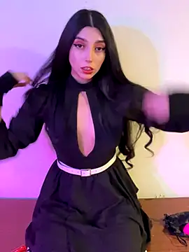 Felicia smok3 online show from 10.25.25