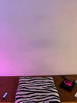 Felicia smok3 online show from 12.05.25