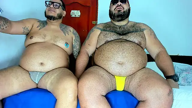 Snapshot of Latino_bigcock chatting on 05.21.26 Latino bigcock online show from 05.21.26